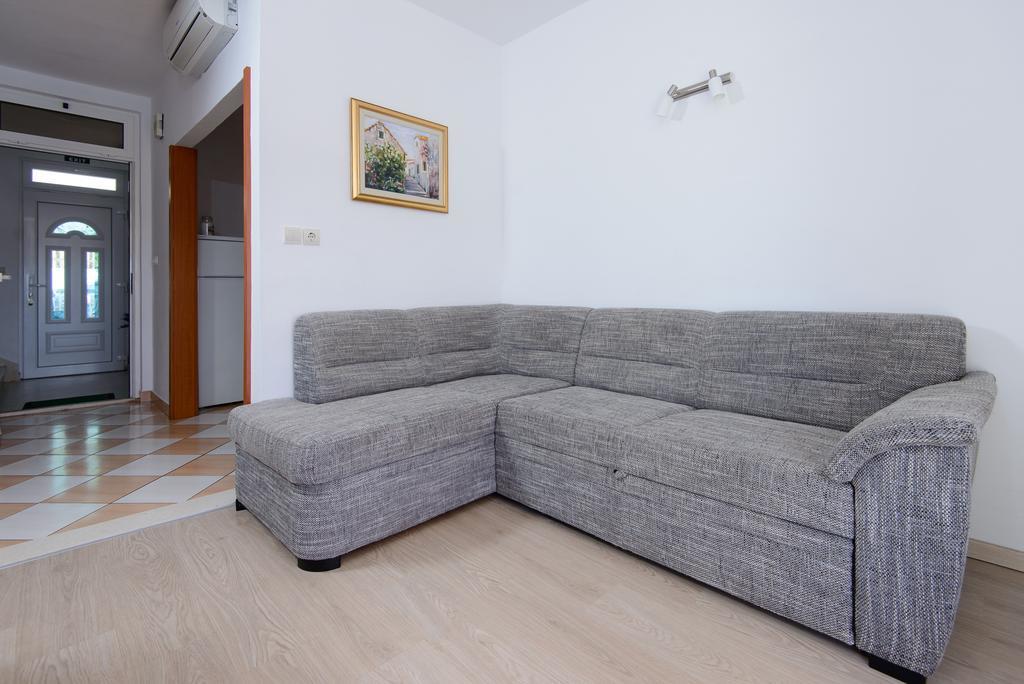 Sunset Apartment Zaton  Bilik gambar